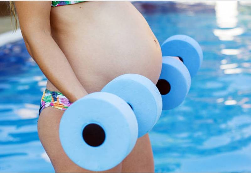 Peut on pratiquer l'aquagym enceinte?